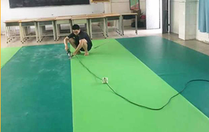 Zhongtang Middle School dance studio to the plasti